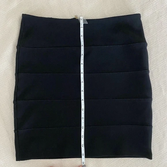 Black stretch mini skirt - Picture 5 of 5